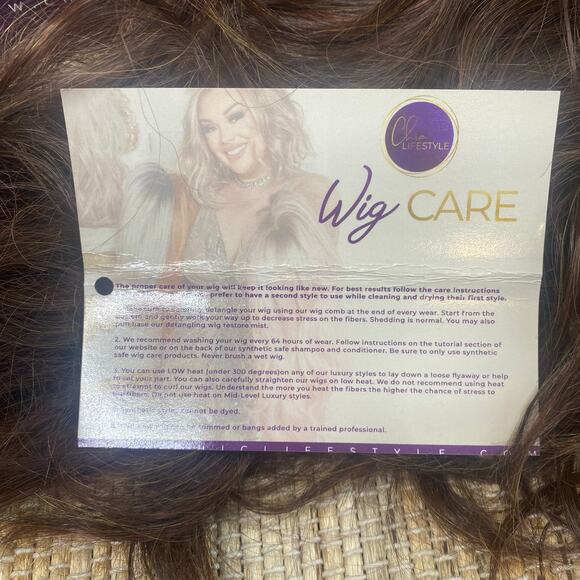 NEW Chic Lifestyle Genevieve Gingerbread Luxury Synthetic Wig CA1 W5299 - Picture 4 of 15